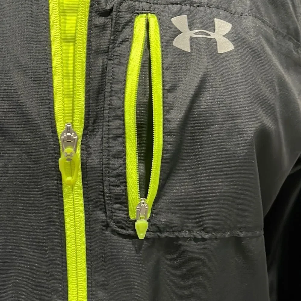 𝅺Under Armour All Season Gear Running Jacket Sz S